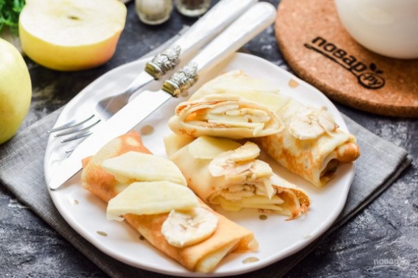 Блинчики с яблоком и бананом Блинчики с яблоком и бананом