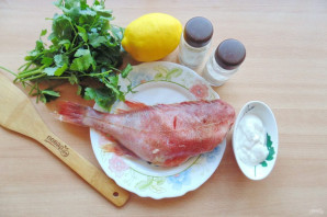 Морской окунь в сметане в духовке