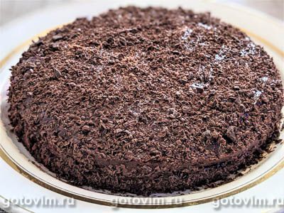 Шоколадный торт с шоколадно-кофейным кремом и ягодной прослойкой