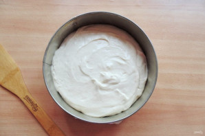 Торт со сливками и ананасами