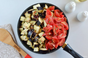 Рагу из баклажанов с курицей Рагу из баклажанов с курицей