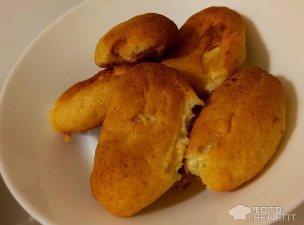 Рецепт: Булочки с сосисками - На скорую руку, для школьного завтрака, из творожного теста. Рецепт: Булочки с сосисками - На скорую руку, для школьного завтрака, из творожного теста.