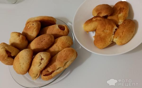 Рецепт: Булочки с сосисками - На скорую руку, для школьного завтрака, из творожного теста. Рецепт: Булочки с сосисками - На скорую руку, для школьного завтрака, из творожного теста.