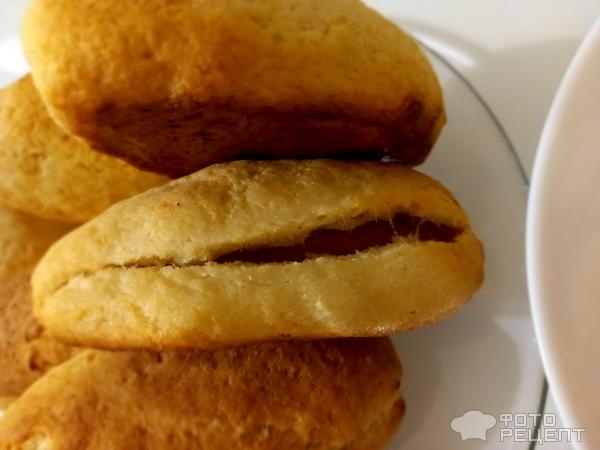 Рецепт: Булочки с сосисками - На скорую руку, для школьного завтрака, из творожного теста. Рецепт: Булочки с сосисками - На скорую руку, для школьного завтрака, из творожного теста.
