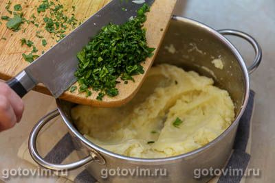 Картофельные палочки с сыром моцарелла, беконом и зеленью Картофельные палочки с сыром моцарелла, беконом и зеленью