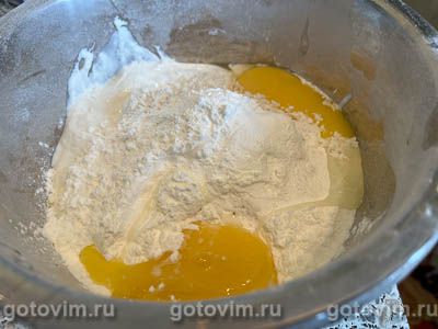 Королевская ватрушка с творогом и вишней Королевская ватрушка с творогом и вишней