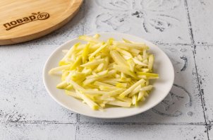 Салат из яблок и огурцов Салат из яблок и огурцов