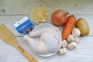 Сливочный суп с курицей и шампиньонами Сливочный суп с курицей и шампиньонами