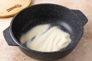 Жареная манная каша