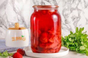 Компот из клубники на зиму без сахара Компот из клубники на зиму без сахара