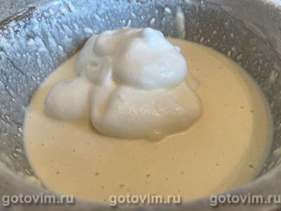 Королевская ватрушка с творогом и вишней Королевская ватрушка с творогом и вишней