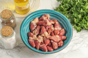 Оладьи из куриных сердечек