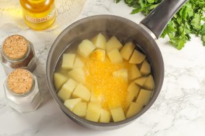 Кукурузный суп с фрикадельками