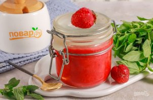 Свежая клубника с сахаром до весны