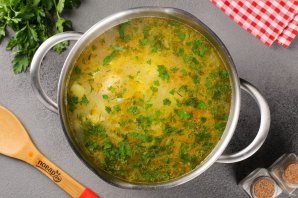 Рыбный суп из свежей горбуши с рисом
