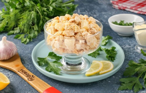 Салат "Курица с ананасами" Салат "Курица с ананасами"