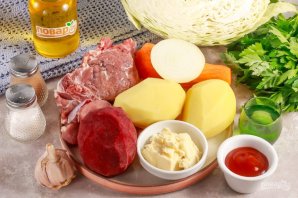 Борщ из говядины со сливочным маслом и уксусом