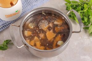 Компот из чёрной смородины с апельсином на зиму Компот из чёрной смородины с апельсином на зиму
