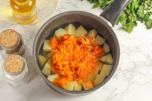 Кукурузный суп с фрикадельками