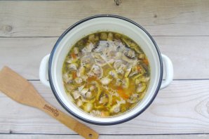 Сливочный суп с курицей и шампиньонами Сливочный суп с курицей и шампиньонами
