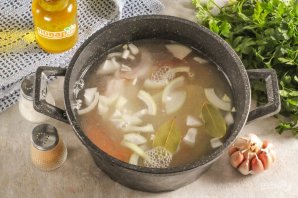 Уха из щуки с пшеном