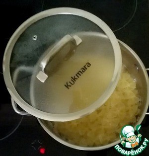 Фарфалле с морепродуктами в цитрусовом соусе Фарфалле с морепродуктами в цитрусовом соусе