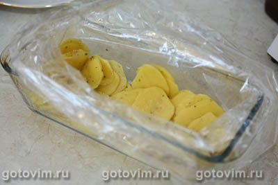 Скумбрия с картошкой в духовке (запеченная в рукаве) Скумбрия с картошкой в духовке (запеченная в рукаве)