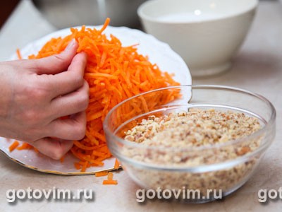 Морковный кекс с орехами Морковный кекс с орехами