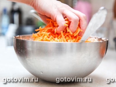 Морковный кекс с орехами Морковный кекс с орехами