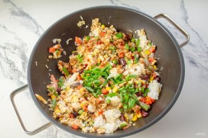 Жареный рис по-янчжоуски Жареный рис по-янчжоуски