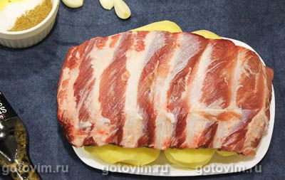 Свиные ребрышки с картошкой в казане, запеченные в духовке