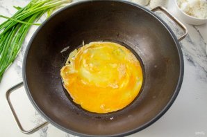 Жареный рис по-янчжоуски Жареный рис по-янчжоуски