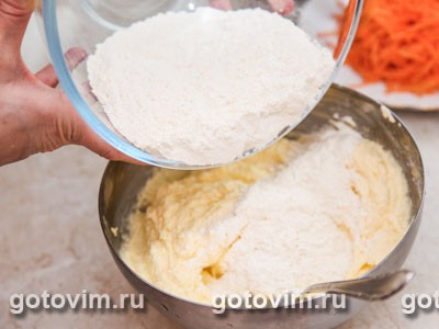 Морковный кекс с орехами Морковный кекс с орехами