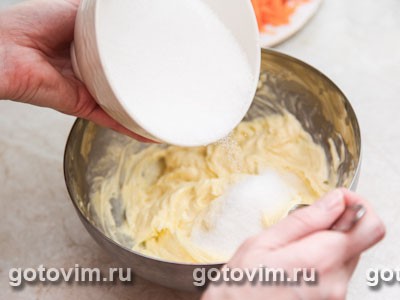 Морковный кекс с орехами Морковный кекс с орехами