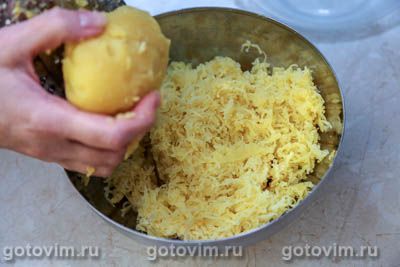 Вафли картофельные с начинкой из сыра и колбасы Вафли картофельные с начинкой из сыра и колбасы