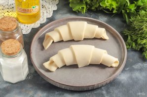 Круассаны с куриным салатом внутри Круассаны с куриным салатом внутри