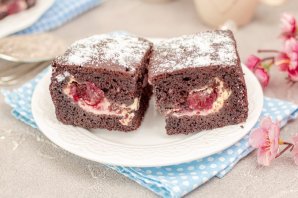 Брауни с вишней и маскарпоне Брауни с вишней и маскарпоне