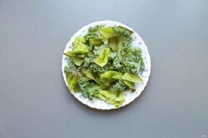 Салат с хурмой и голубым сыром Салат с хурмой и голубым сыром