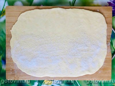 Слоеные язычки из домашнего слоеного теста