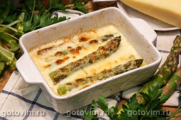 Гратен из спаржи в соусе бешамель Гратен из спаржи в соусе бешамель