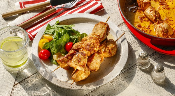 Куриные шашлычки на сковороде, пошаговый рецепт с фото на 353 ккал Куриные шашлычки на сковороде, пошаговый рецепт с фото на 353 ккал