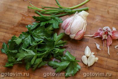 Жареная спаржа с чесноком и петрушкой Жареная спаржа с чесноком и петрушкой