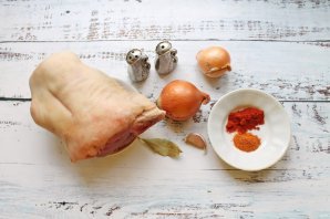 Рулет из свиной рульки в мультиварке