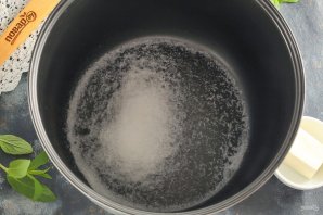 Рисовая каша на молоке в мультиварке Редмонд Рисовая каша на молоке в мультиварке Редмонд