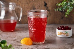 Компот из клюквы и кураги