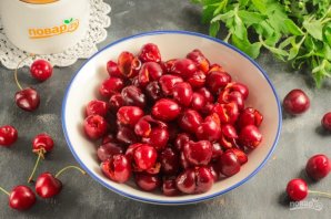 Черешня в сиропе на зиму Черешня в сиропе на зиму