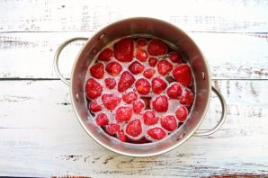 Варенье из клубники с перцем и мятой Варенье из клубники с перцем и мятой