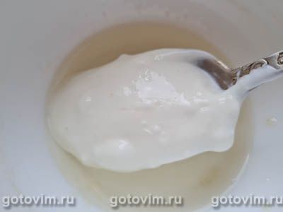 Желе из йогурта с творожным сыром и клубникой (на желатине) Желе из йогурта с творожным сыром и клубникой (на желатине)