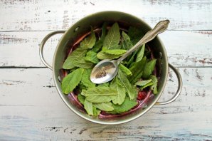 Варенье из клубники с перцем и мятой Варенье из клубники с перцем и мятой