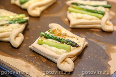 Слойка с творогом и спаржей Слойка с творогом и спаржей